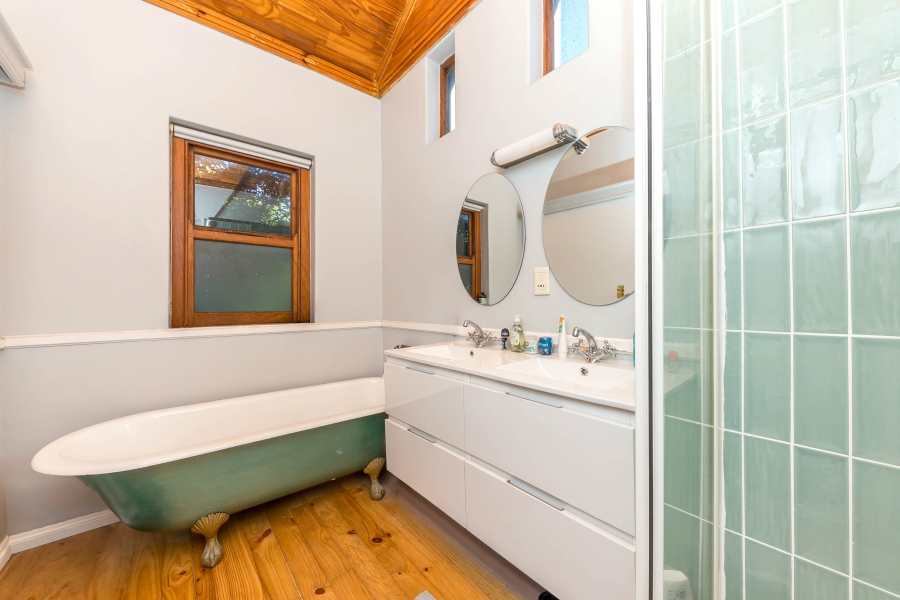 2 Bedroom Property for Sale in Observatory Western Cape